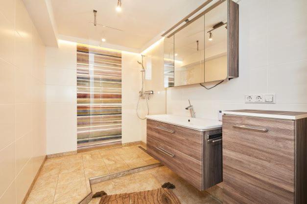 ライト・イム・ヴィンクル Haus Almroseヴィラ エクステリア 写真